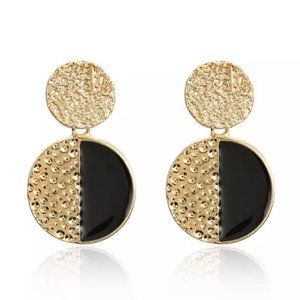 Black & Gold Double Tone Drop Earrings 🎁 BUNDLE EARRINGS - 3/$55 OR 5/$70 🎁